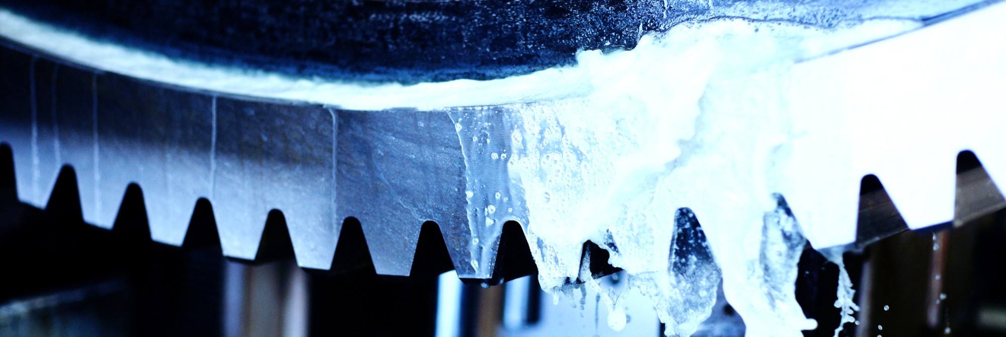 Slewing bearings