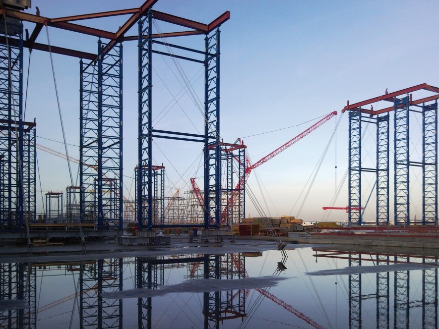 Berlin Brandenburg Airport, auxiliary towers for the construction of the terminal roof. Berlin Brandenburg Airport, auxiliary towers for the construction of the terminal roof.
