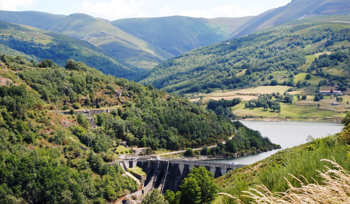 Chandreja Reservoir in Spain Chandreja Reservoir in Spain