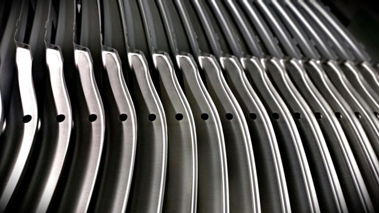 carrosserie onderdelen in CO2 gereduceerd staal