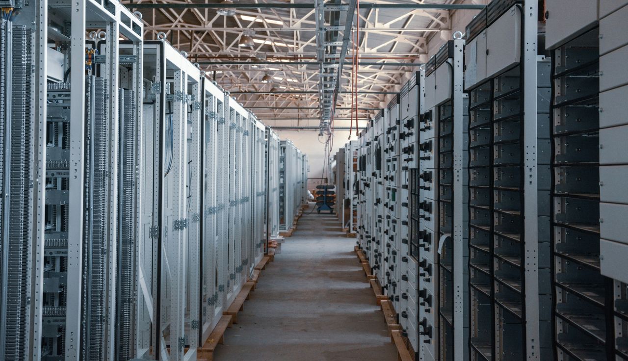 Commercial Solar Solutions | thyssenkrupp Supply Chain Solutions