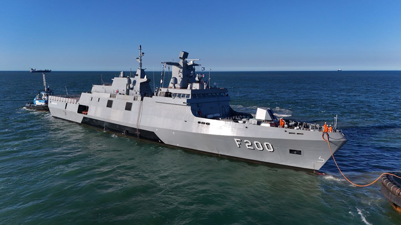 : Fragata “Tamandaré” (F200) inicia testes de aceitação no mar em Itajaí-SC, etapa do PFCT, avaliando sistemas e navegabilidade