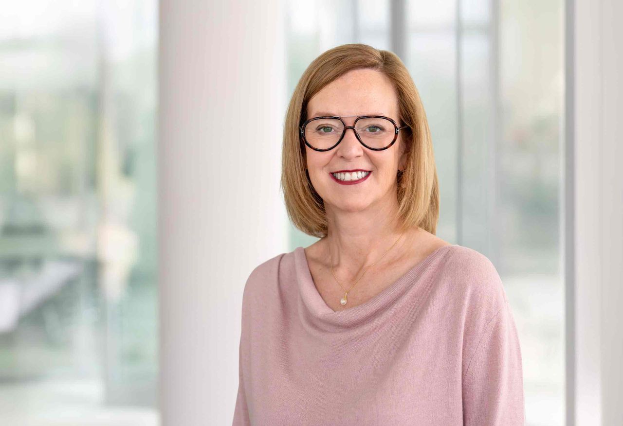 thyssenkrupp AG gestión https://www.thyssenkrupp.com/en/company/management/executive-board/ilse-henne