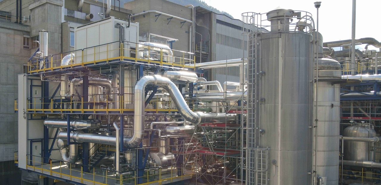nviNOx® reactor installed at Arxada’s Visp plant in Switzerland, helping reduce up to 600,000 tons of CO₂e annually and surpassing NOx and N₂O emission reduction targets