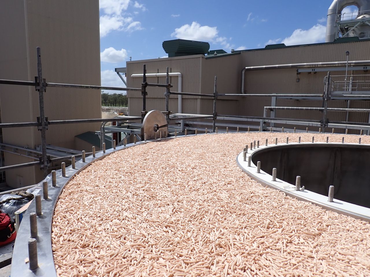 EnviNOx® catalysts, designed for effective reduction of N₂O and NOx into harmless nitrogen, oxygen, and water, featuring high thermal stability and non-toxic composition