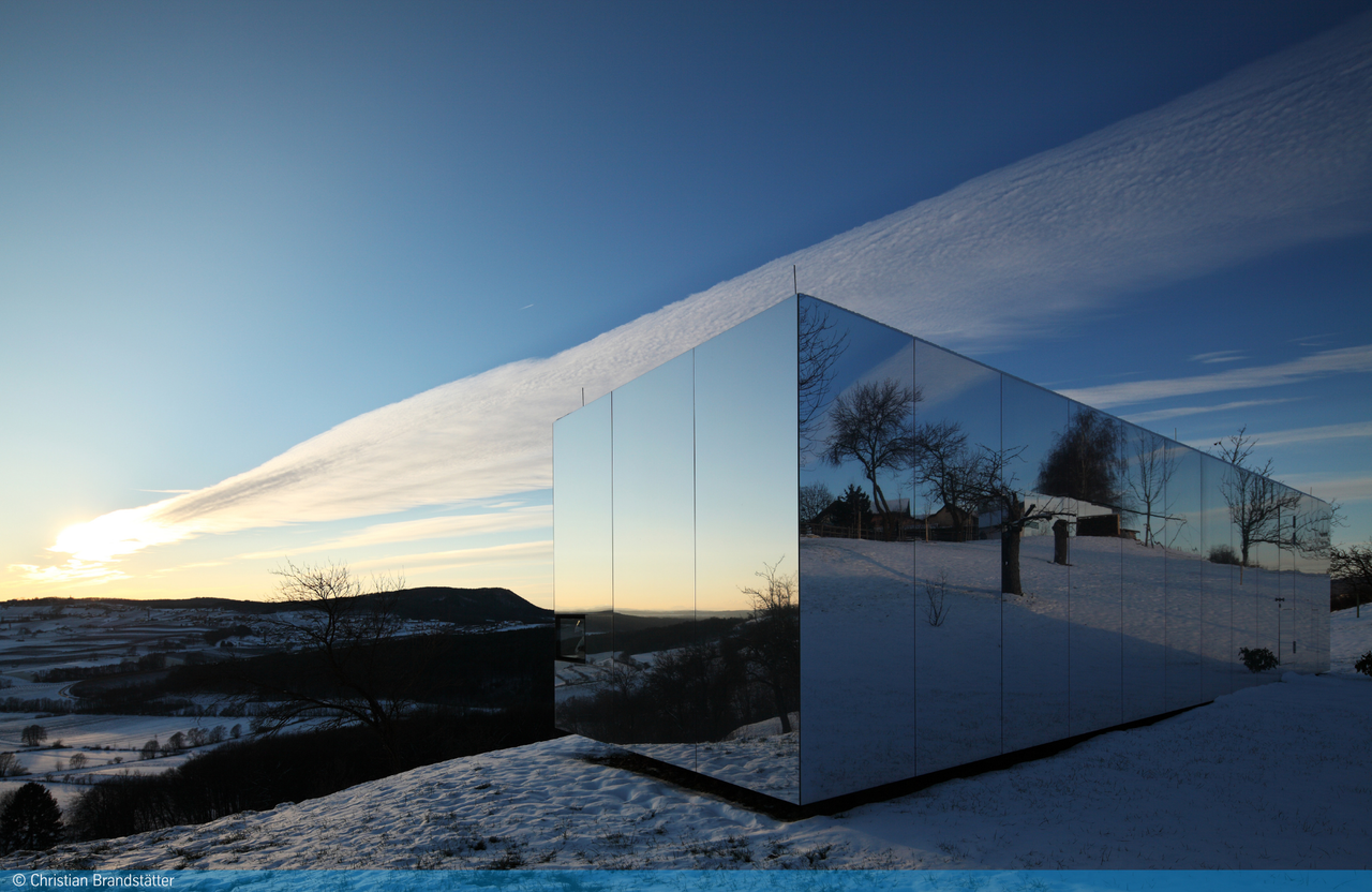 budynek z płytami elewacyjnymi easy fiX na fragmencie elewacji