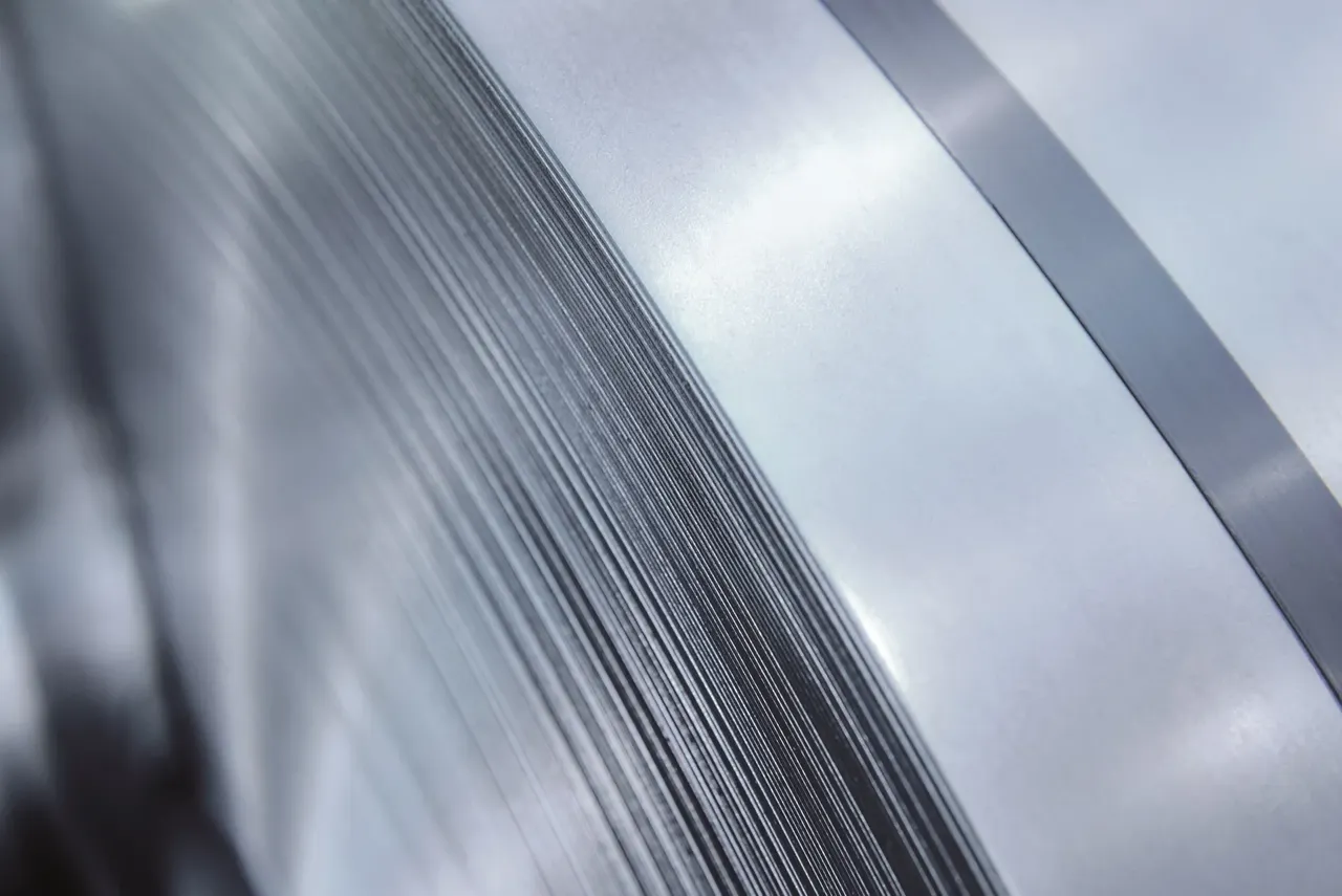 Electrolytically zinc-coated sheet